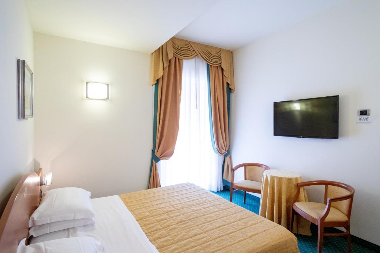 Hotel Capri Bardolino 3S Экстерьер фото